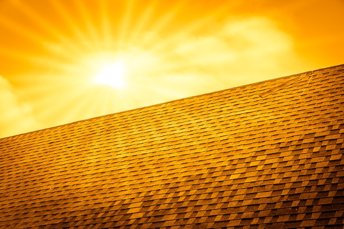 the extreme heat of the southeast can damage shingles